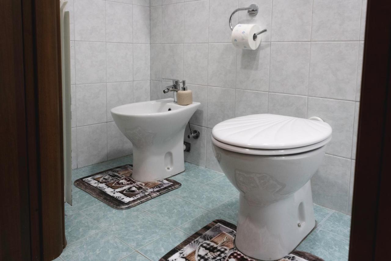 -exclusive Fiere- Free Parking And Wi-fi- Apartment